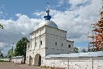 Лужецкий монастырь. Надвратная церковь