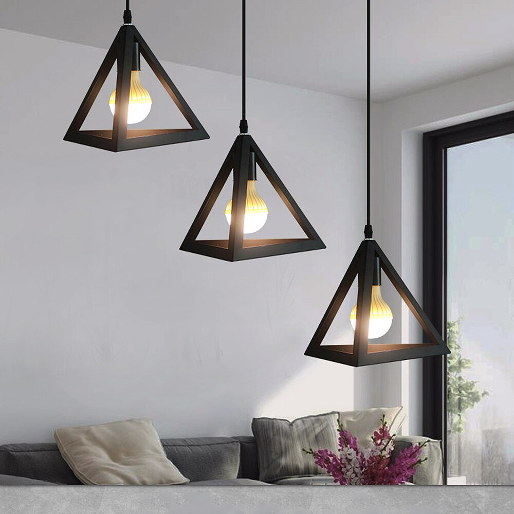 Треугольные светильники — неординарное решение в дизайне интерьера