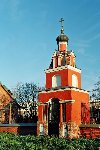 Церковь Михаила Архангела (Архистратига Михаила) в Тропарево. Святые ворота